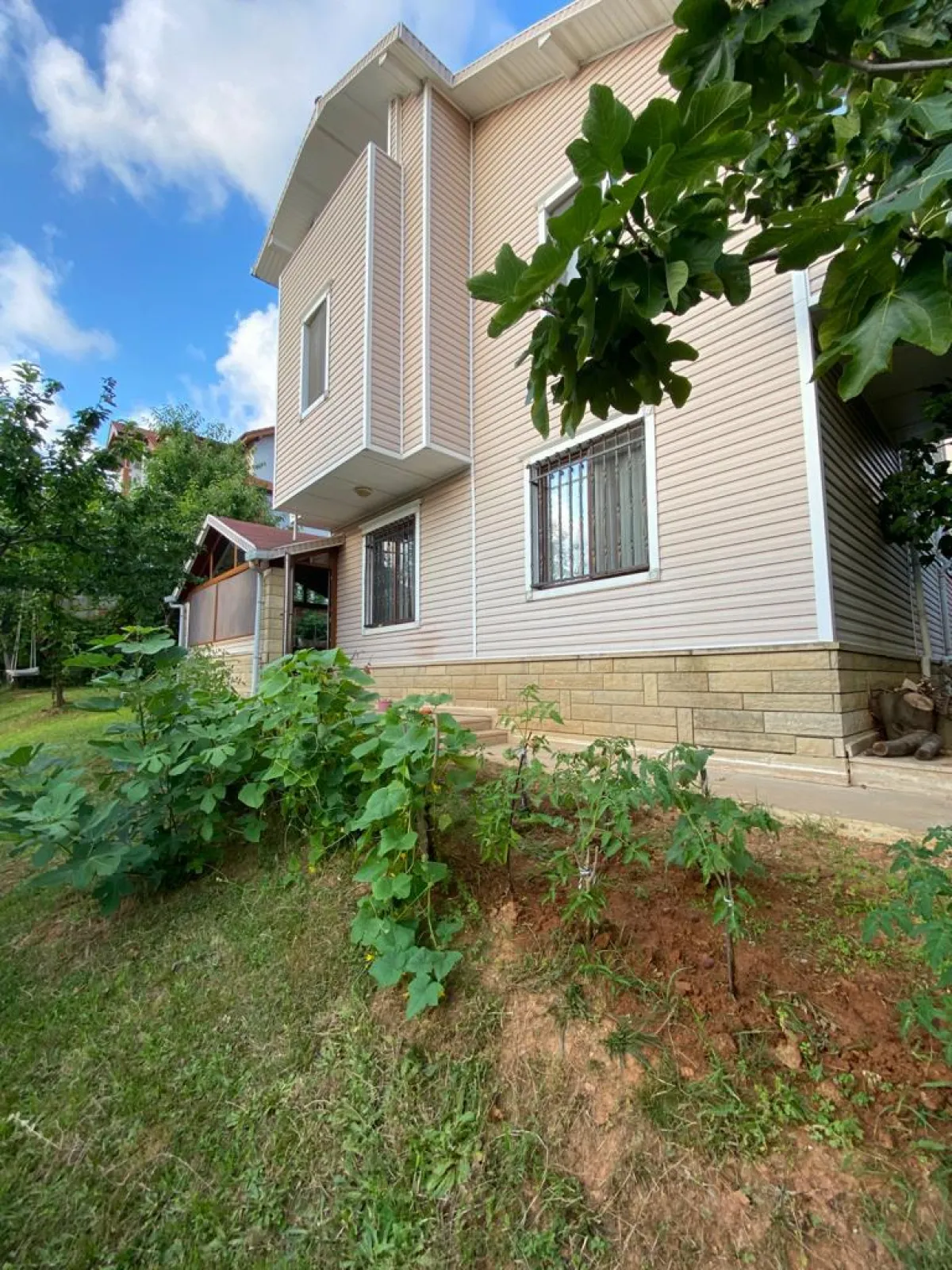 D&uuml;zce'de 2 Katlı Satılık Tripleks Villa - Büyük 16