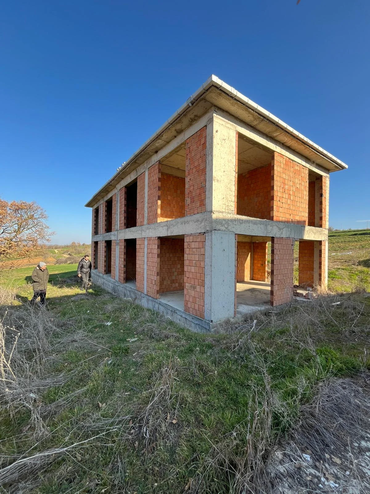 Edirne Lalapaşa'da Kaba İnşaat Halinde Satılık Villa - Büyük 1