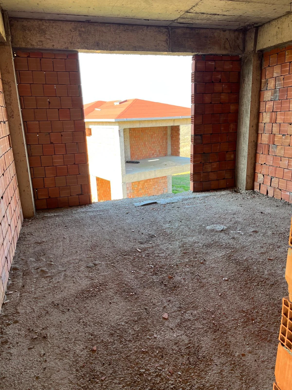 Edirne Lalapaşa'da Kaba İnşaat Halinde Satılık Villa - Büyük 2