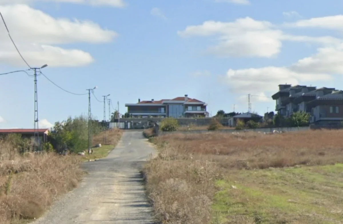 B&uuml;y&uuml;k&ccedil;ekmece'de 6 Villalık Kat Karşılığı Arsa Y&uuml;zde 50 Oran