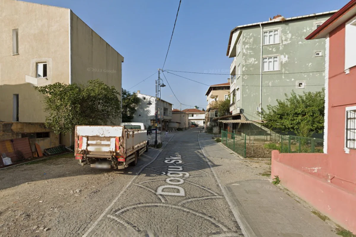 Silivri Ortak&ouml;yde 4 Kat İmarlı Satılık Arsa