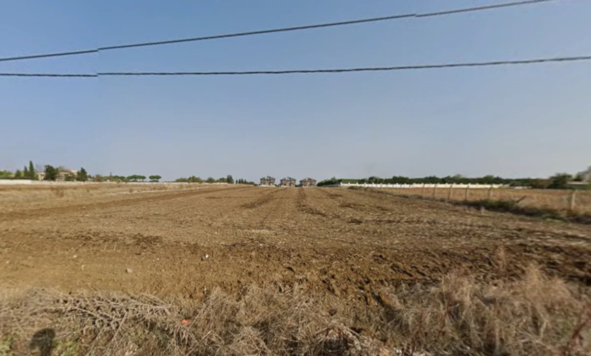 Kavaklı'da 1.603 M&sup2; Villa İmarlı Satılık Arsa