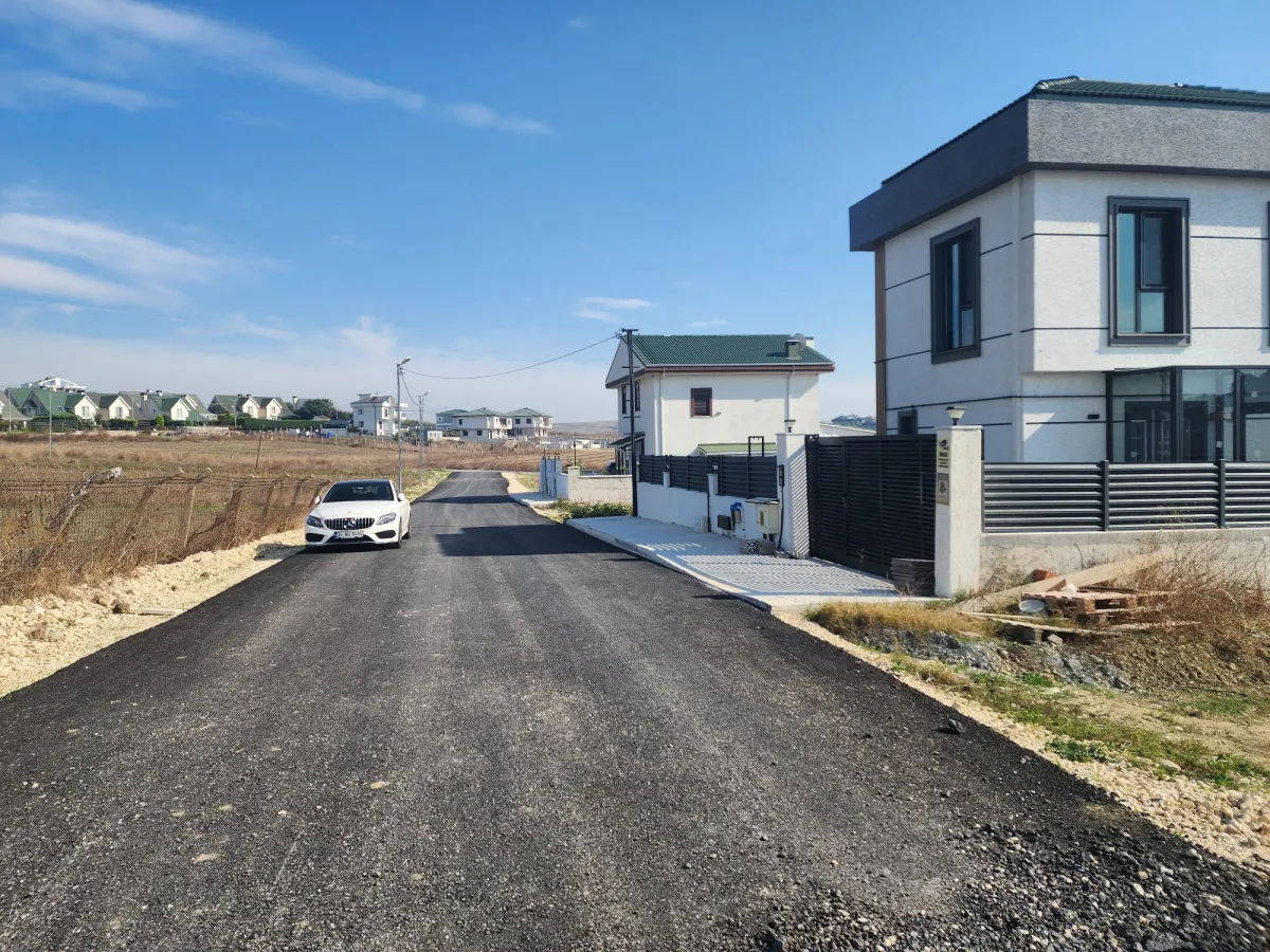 Kamiloba'da 1000 M&sup2; M&uuml;stakil Villa İmarlı Satılık Arsa - Büyük 1