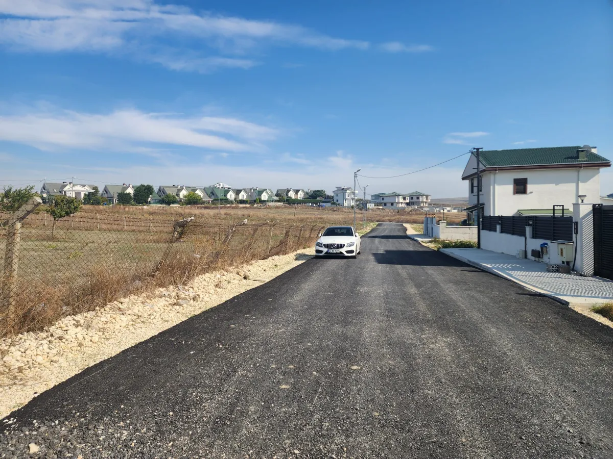 Kamiloba'da 1000 M&sup2; M&uuml;stakil Villa İmarlı Satılık Arsa - Büyük 3