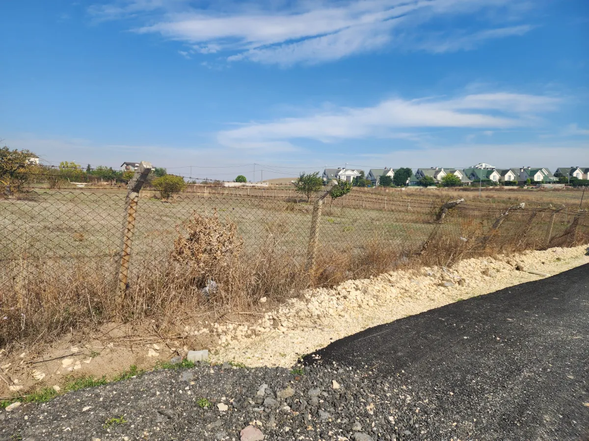 Kamiloba'da 1000 M&sup2; M&uuml;stakil Villa İmarlı Satılık Arsa - Büyük 6